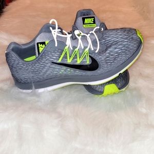 NIKE ZOOM WINFLO 5